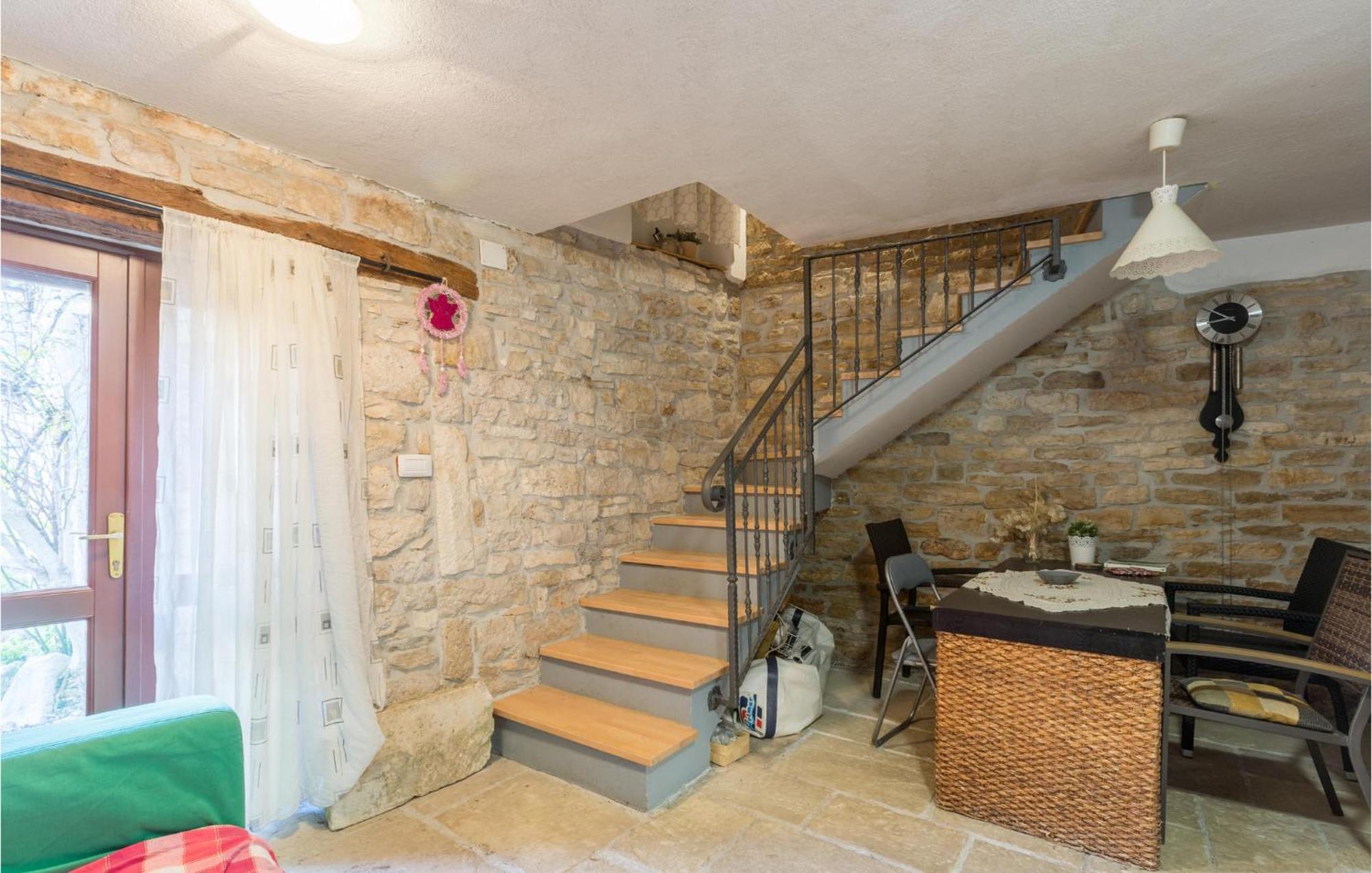 2 Bedroom Stunning Home In Bale Extérieur photo